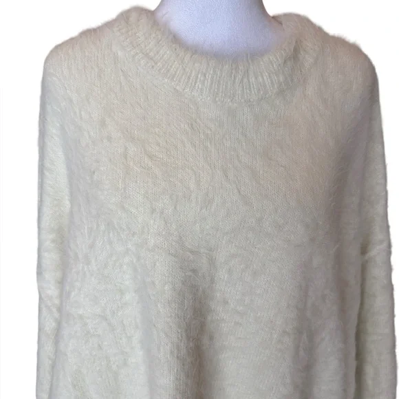 Free People Harrison Bunny Crew Neck Sweater Oversized Cream Womens Medium - Picture 6 of 11